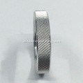 Bagian-bagian mesin aluminium dengan pola Diamond Knurling